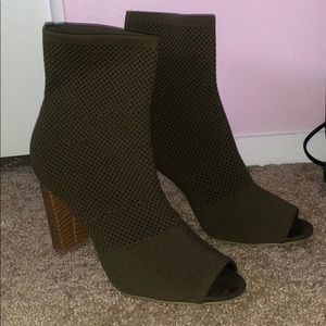 Anklet booties w/ peep toe